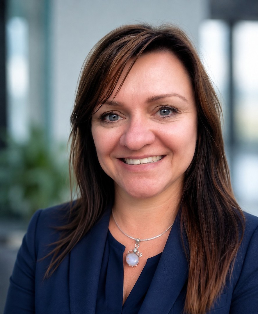 Sharon Lindsay, Sales & Property Management Specialist at 